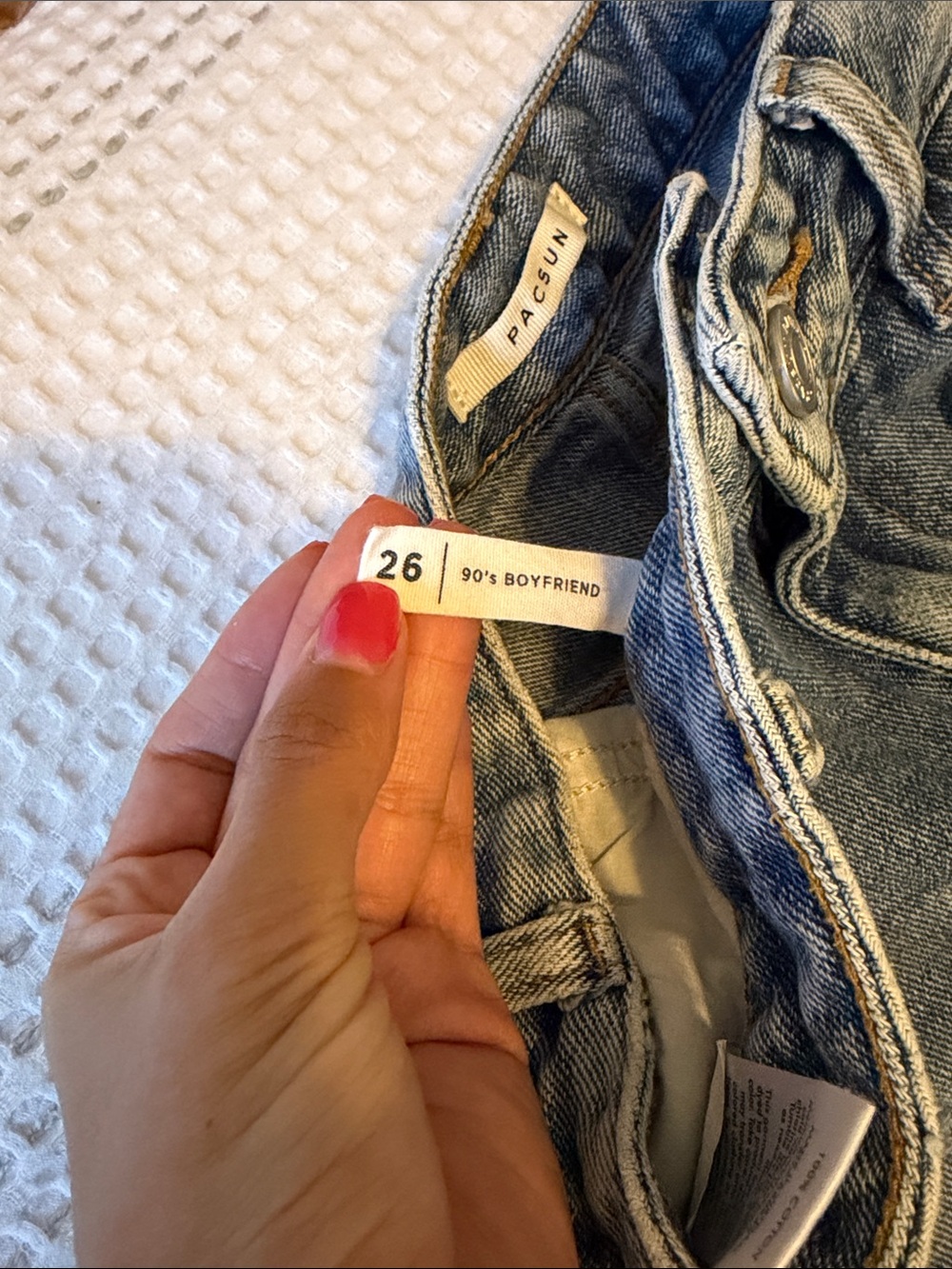 Size 26 PacSun Ripped Jeans - Picture 3 of 3